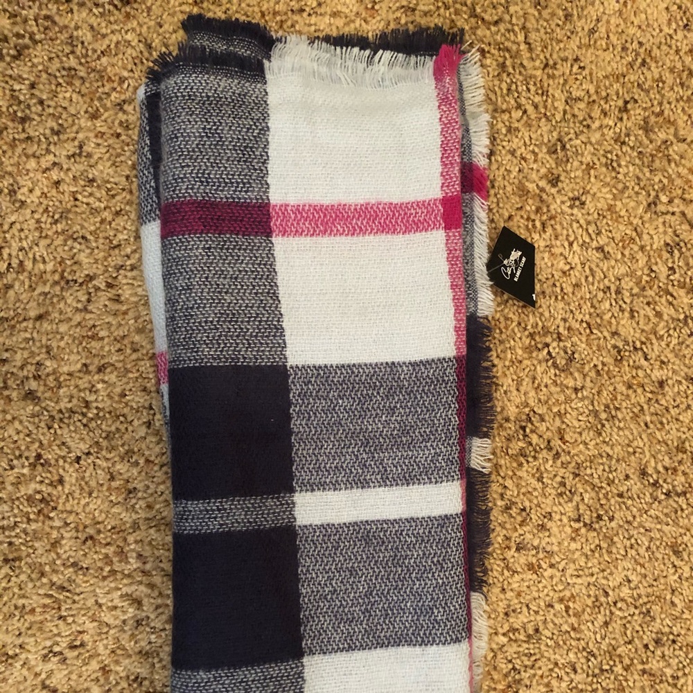 Half blanket scarf/ OS